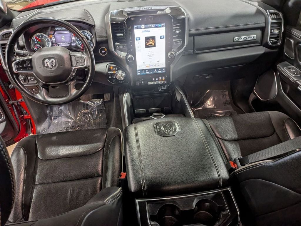 2022 RAM 1500 Laramie Crew Cab 4x4 6'4' Box