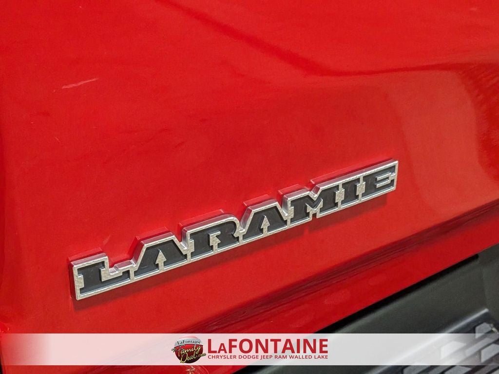 2022 RAM 1500 Laramie Crew Cab 4x4 6'4' Box