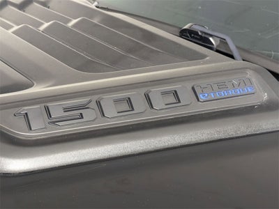 2021 RAM 1500 Laramie Crew Cab 4x4 6'4' Box