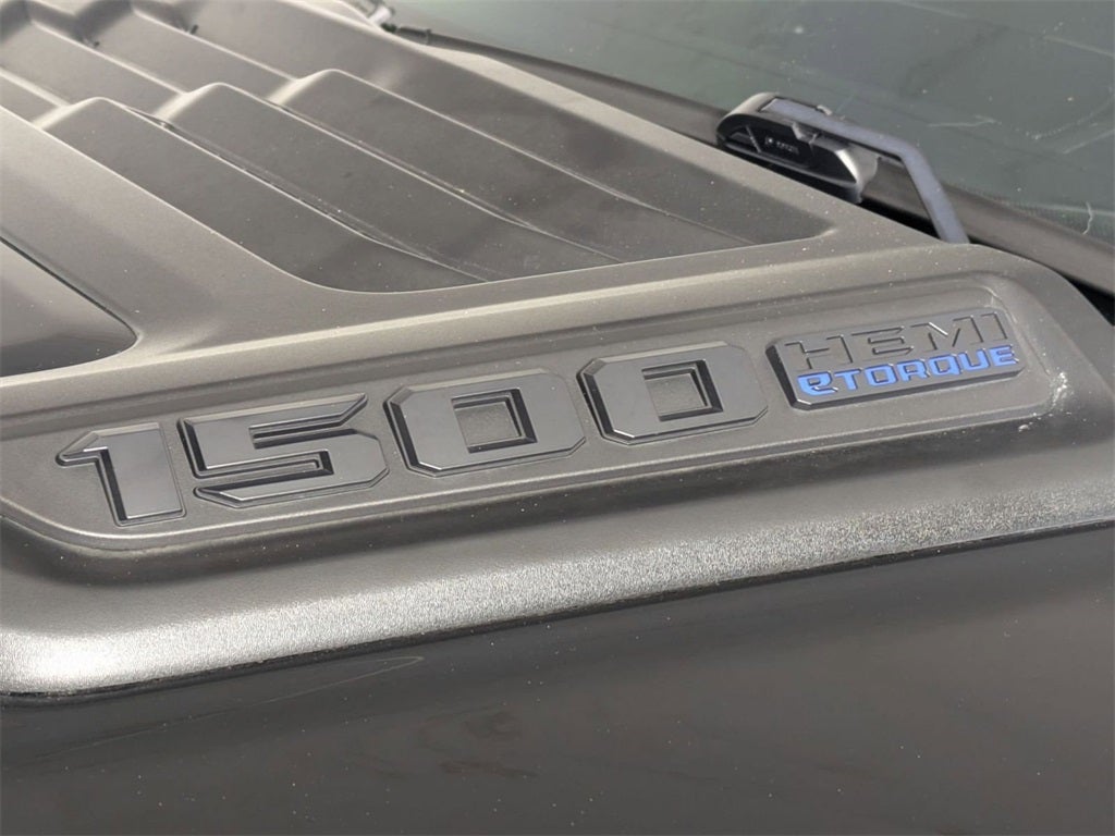 2021 RAM 1500 Laramie Crew Cab 4x4 6'4' Box