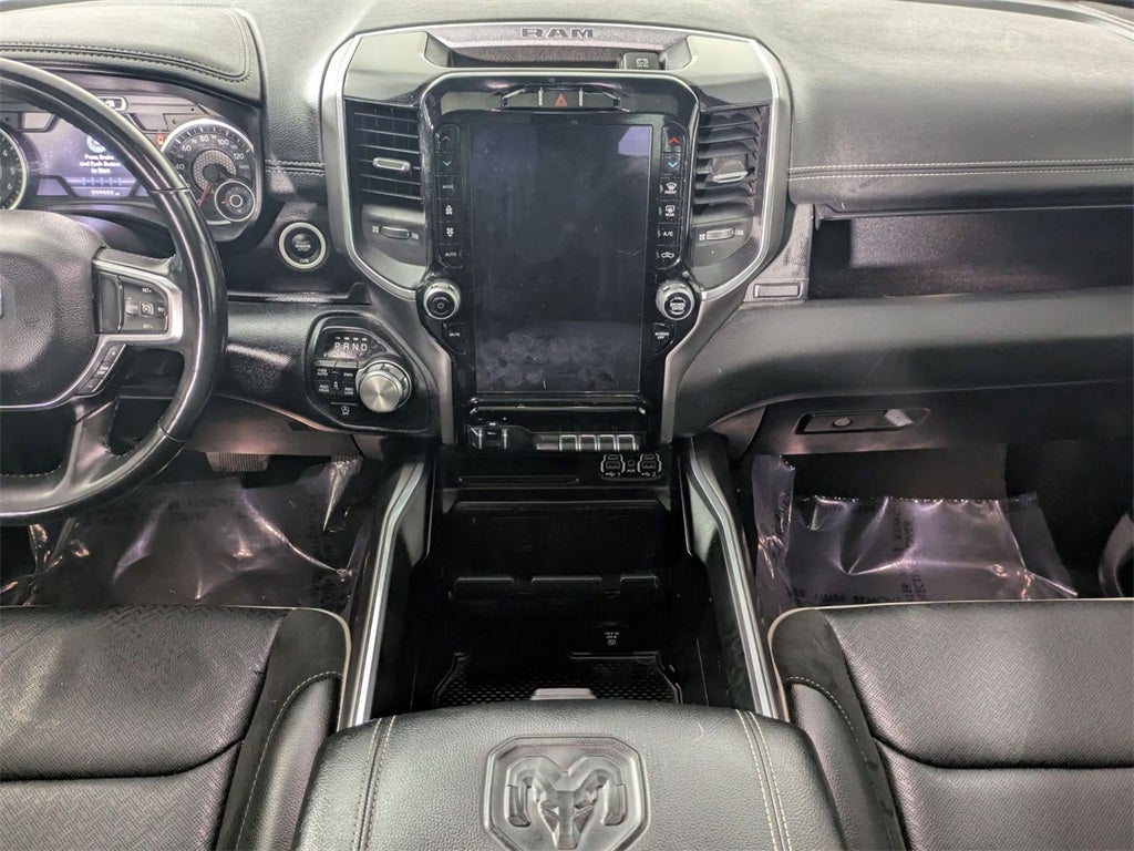 2021 RAM 1500 Laramie Crew Cab 4x4 6'4' Box