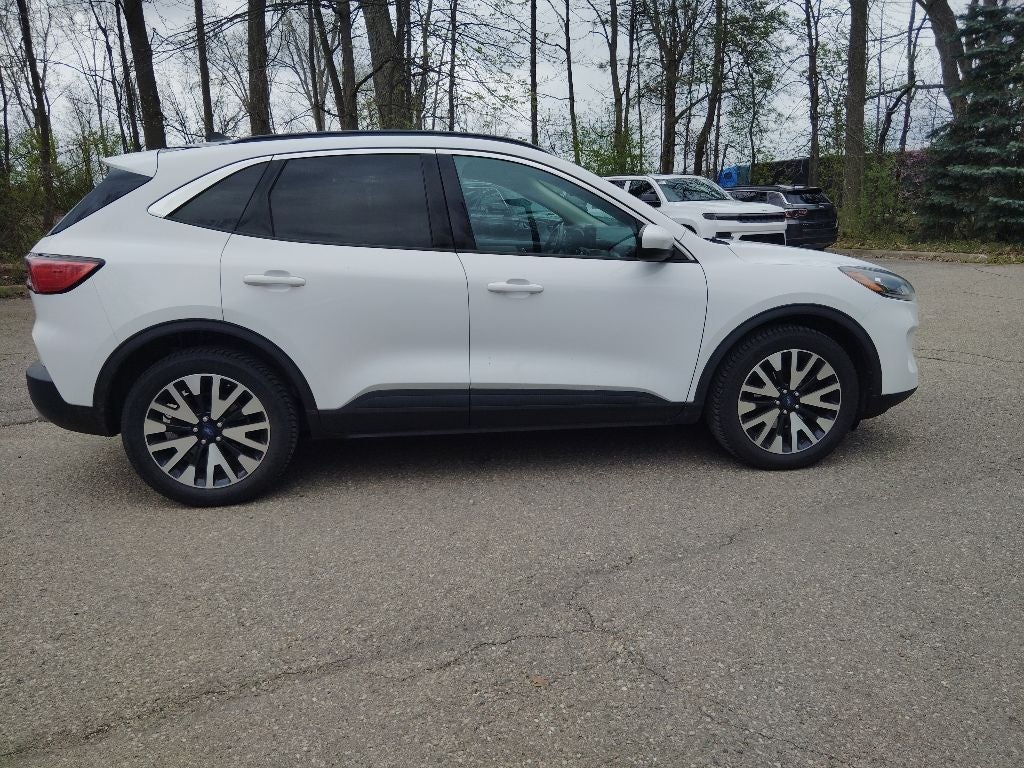 2020 Ford Escape SEL