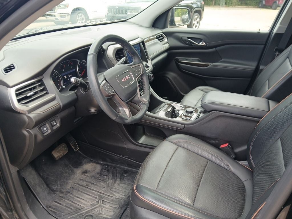 2023 GMC Acadia AWD AT4