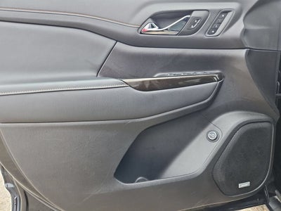 2023 GMC Acadia AWD AT4