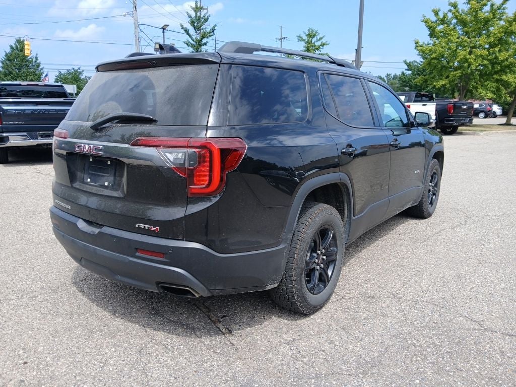 2023 GMC Acadia AWD AT4