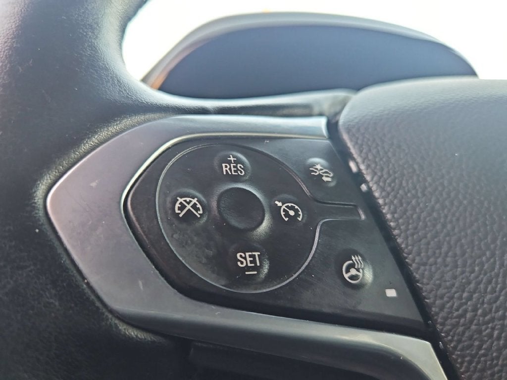 2023 Chevrolet Traverse AWD LT Leather