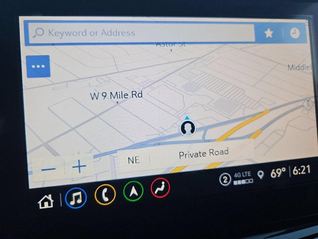 2023 Chevrolet Traverse AWD LT Leather