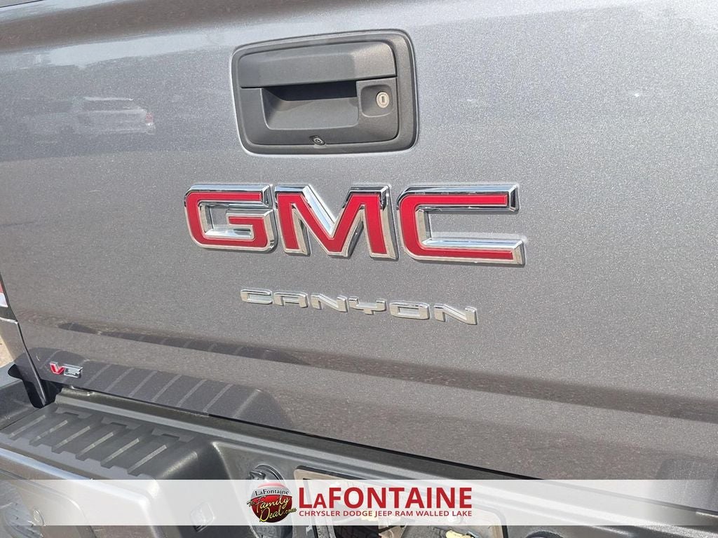 2022 GMC Canyon 4WD Crew Cab Short Box AT4 - Leather