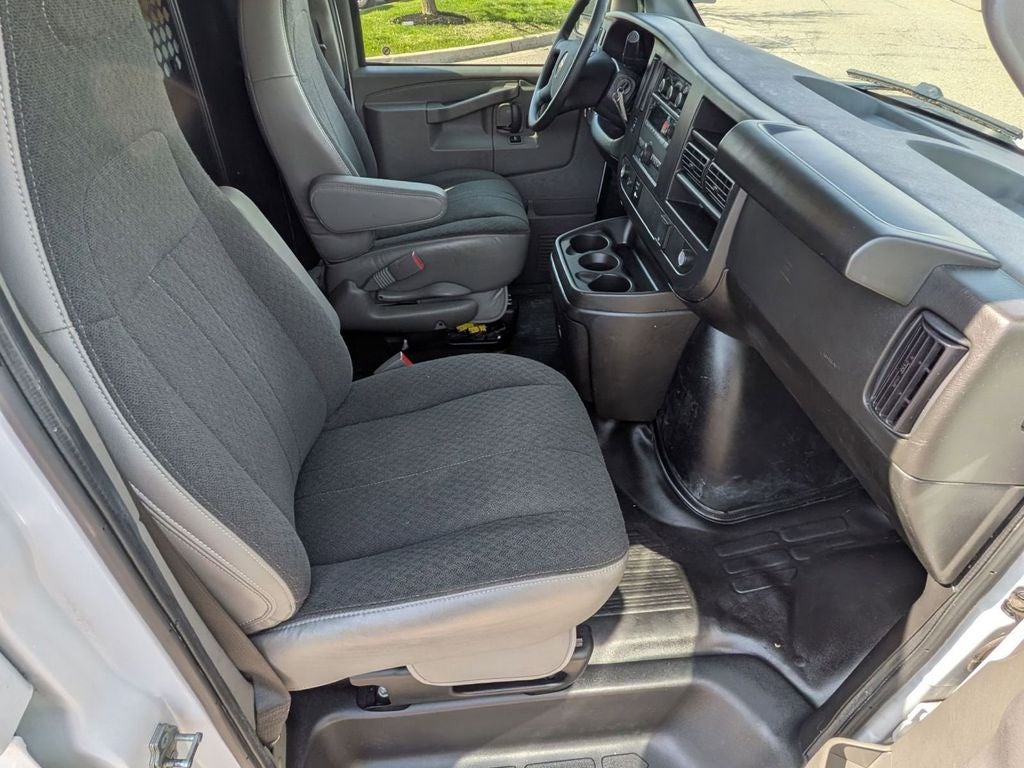 2024 GMC Savana Cargo RWD 2500 Regular Wheelbase Work Van