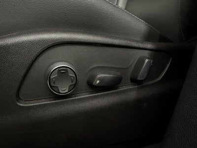 2025 Cadillac XT4 AWD Premium Luxury