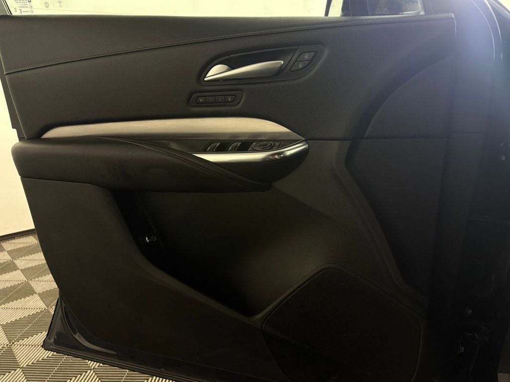 2025 Cadillac XT4 AWD Premium Luxury