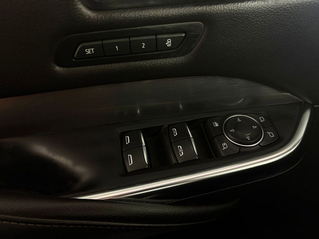2025 Cadillac XT4 AWD Premium Luxury