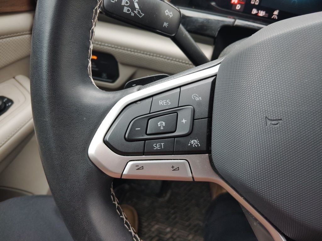 2024 Volkswagen Atlas 2.0T SE