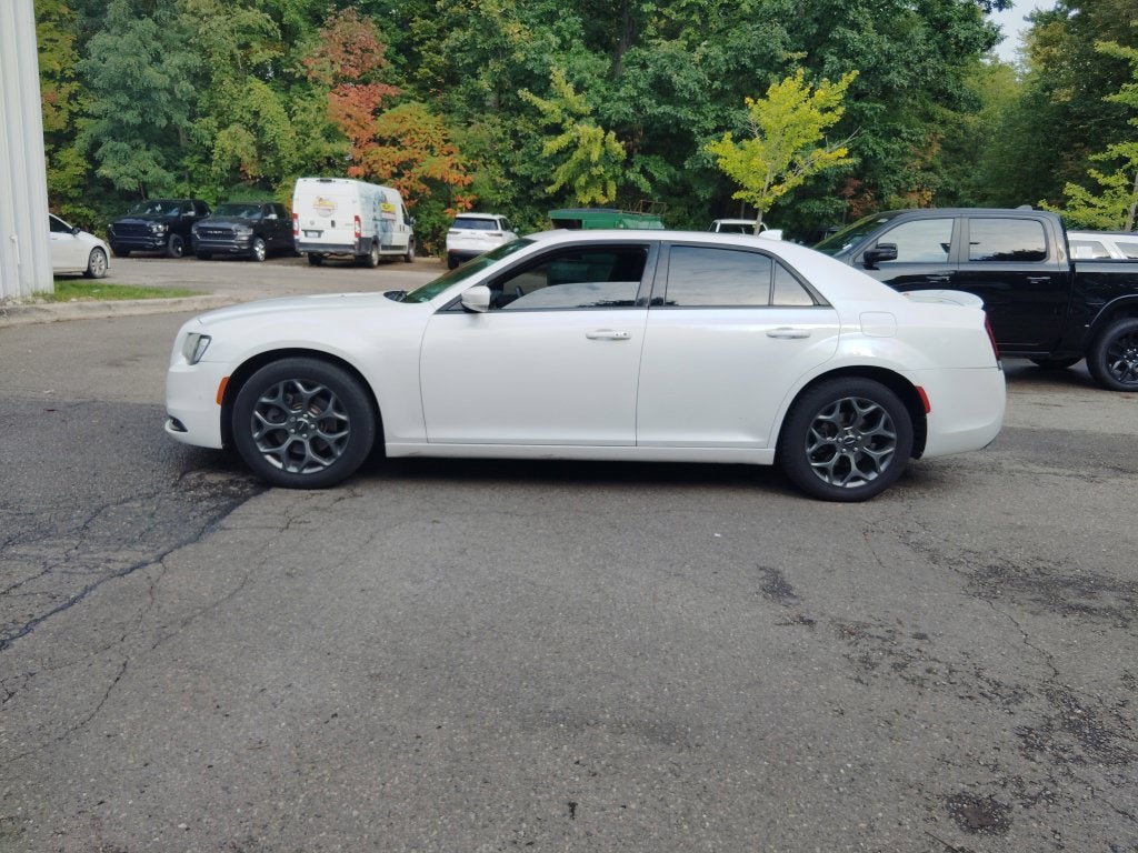 2016 Chrysler 300 S