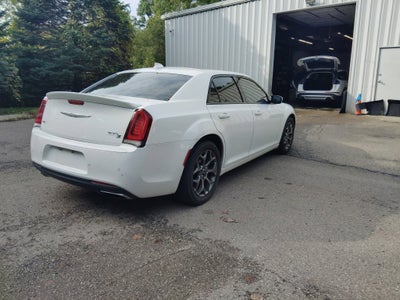2016 Chrysler 300 S