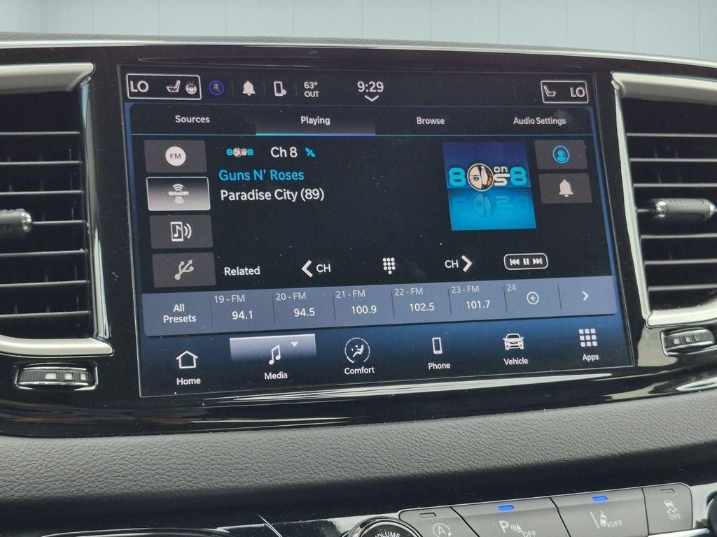 2024 Chrysler Pacifica Touring L
