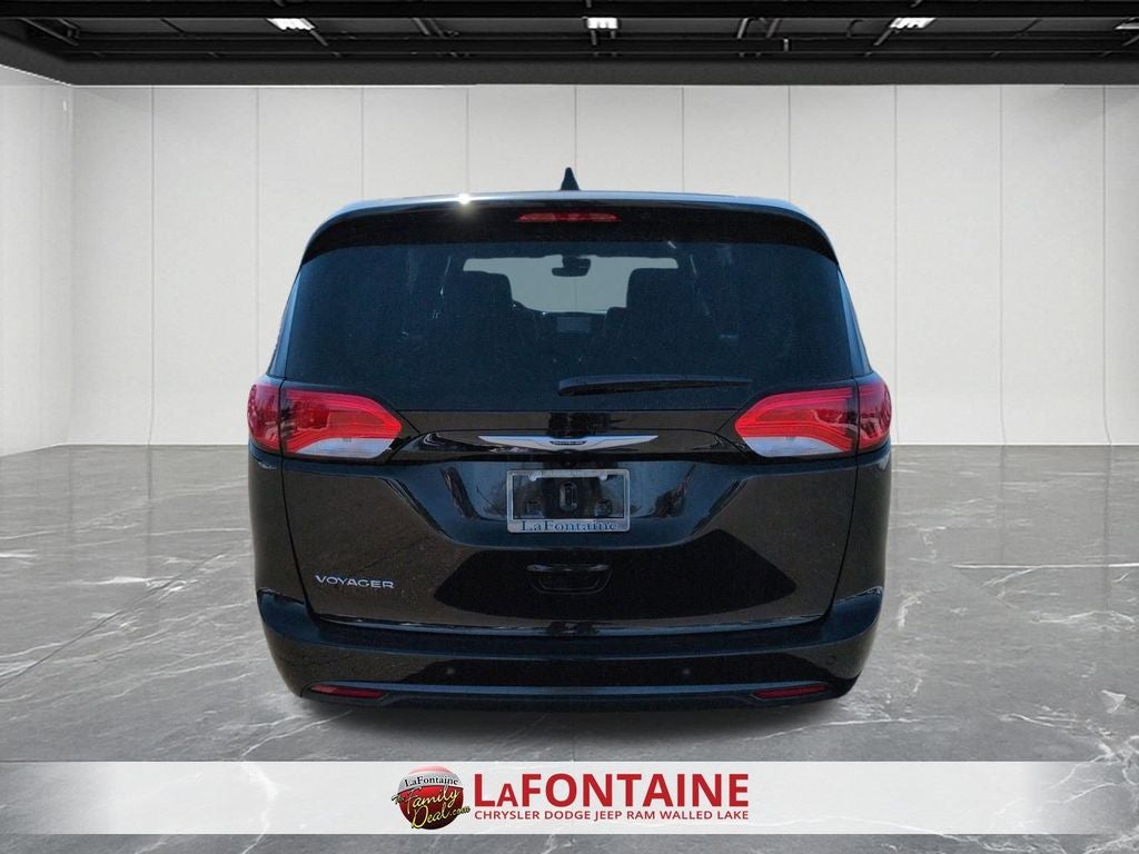 2026 Chrysler Voyager VOYAGER LX