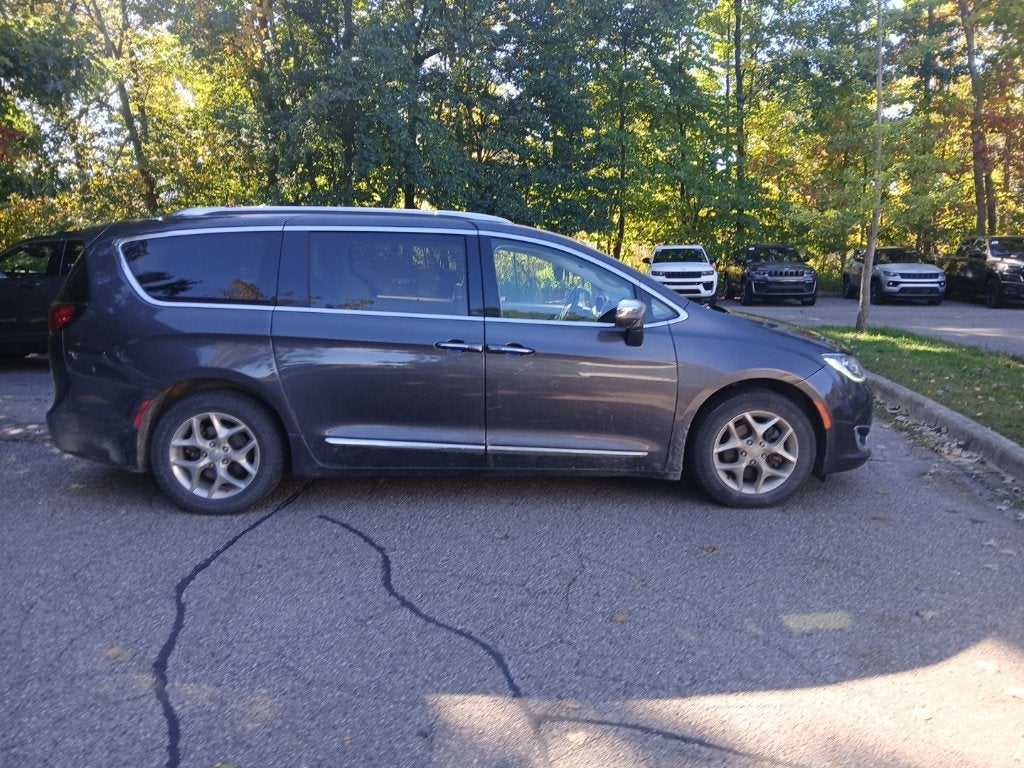 2020 Chrysler Pacifica Limited