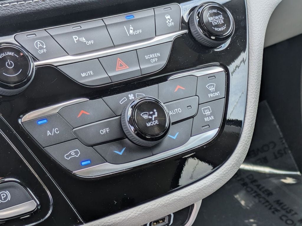2023 Chrysler Pacifica Touring L AWD