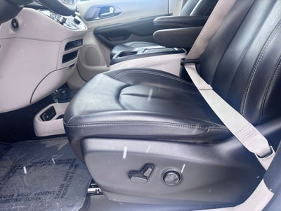 2023 Chrysler Pacifica Touring L AWD