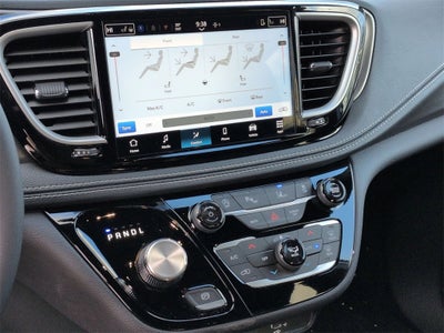 2026 Chrysler Pacifica PACIFICA SELECT AWD