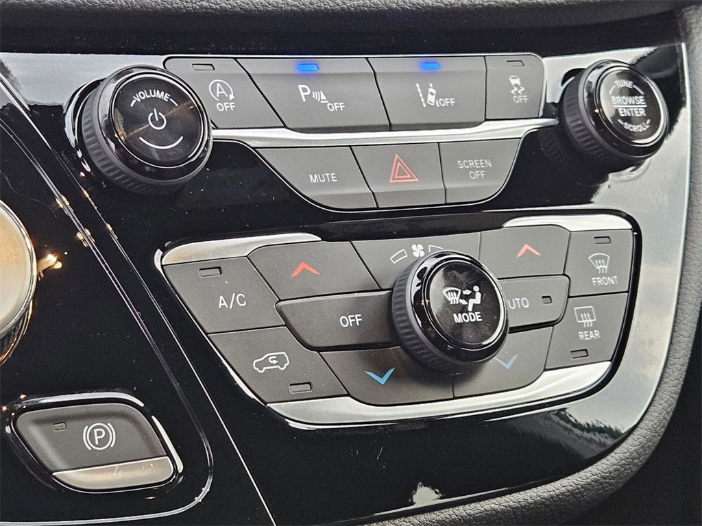 2026 Chrysler Pacifica PACIFICA SELECT AWD