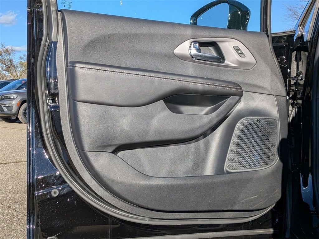 2026 Chrysler Pacifica PACIFICA LIMITED AWD