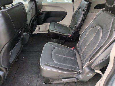 2022 Chrysler Pacifica Limited AWD