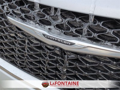 2022 Chrysler Pacifica Limited AWD