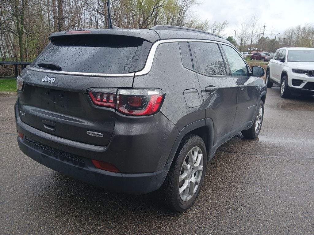 2022 Jeep Compass Latitude Lux