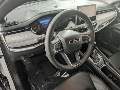 2024 Jeep Compass Latitude Lux FWD