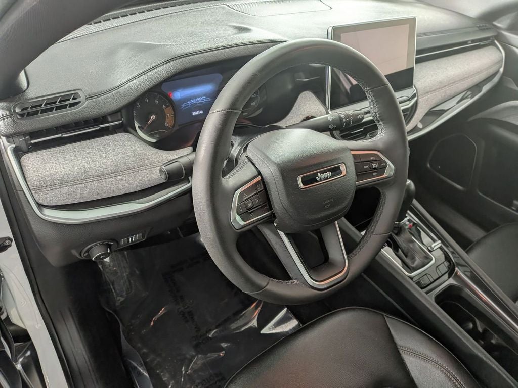 2024 Jeep Compass Latitude Lux FWD