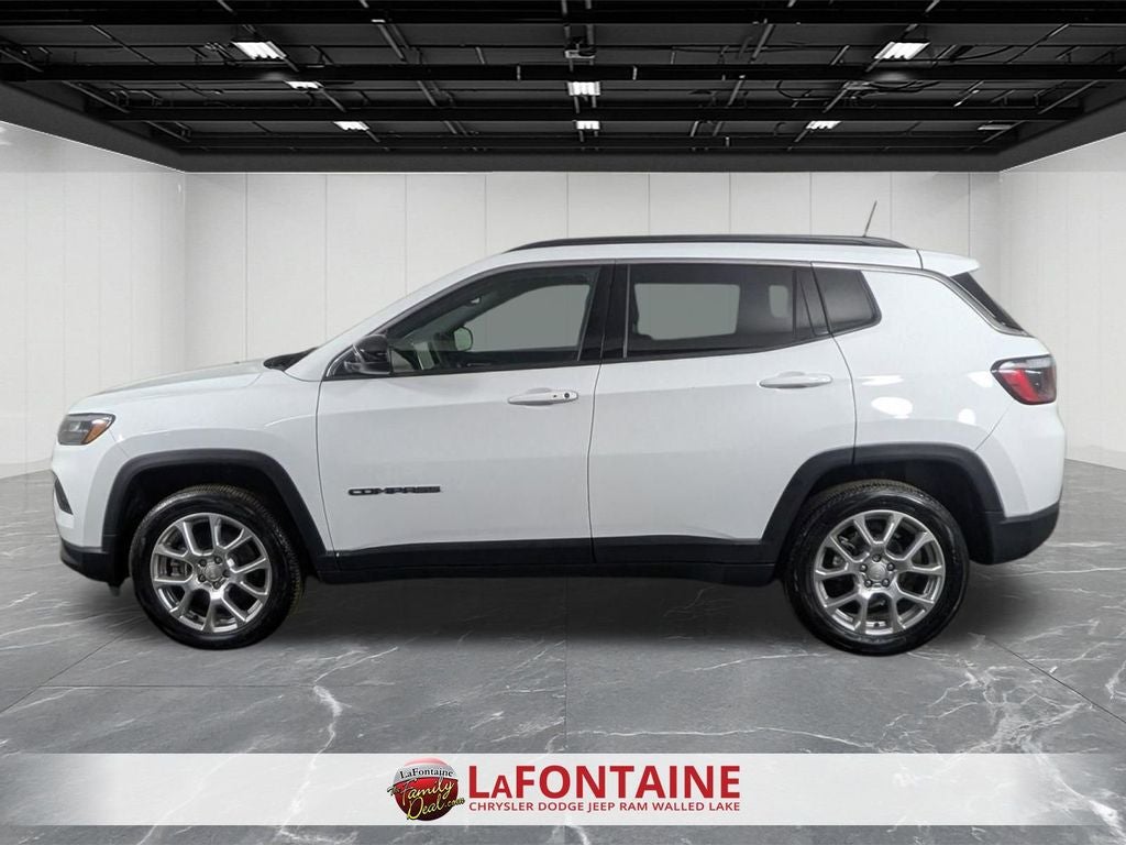 2024 Jeep Compass Latitude Lux FWD