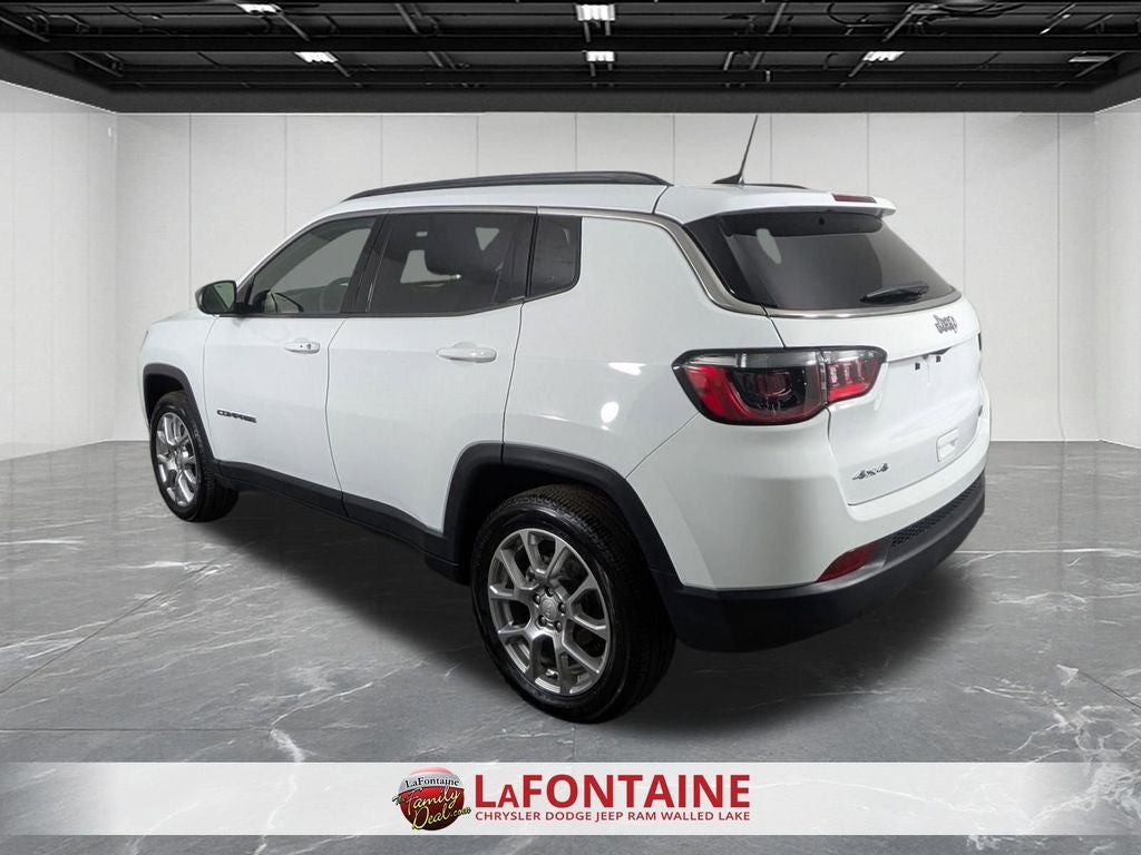 2024 Jeep Compass Latitude Lux FWD