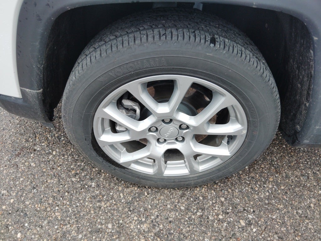 2023 Jeep Compass Latitude Lux FWD