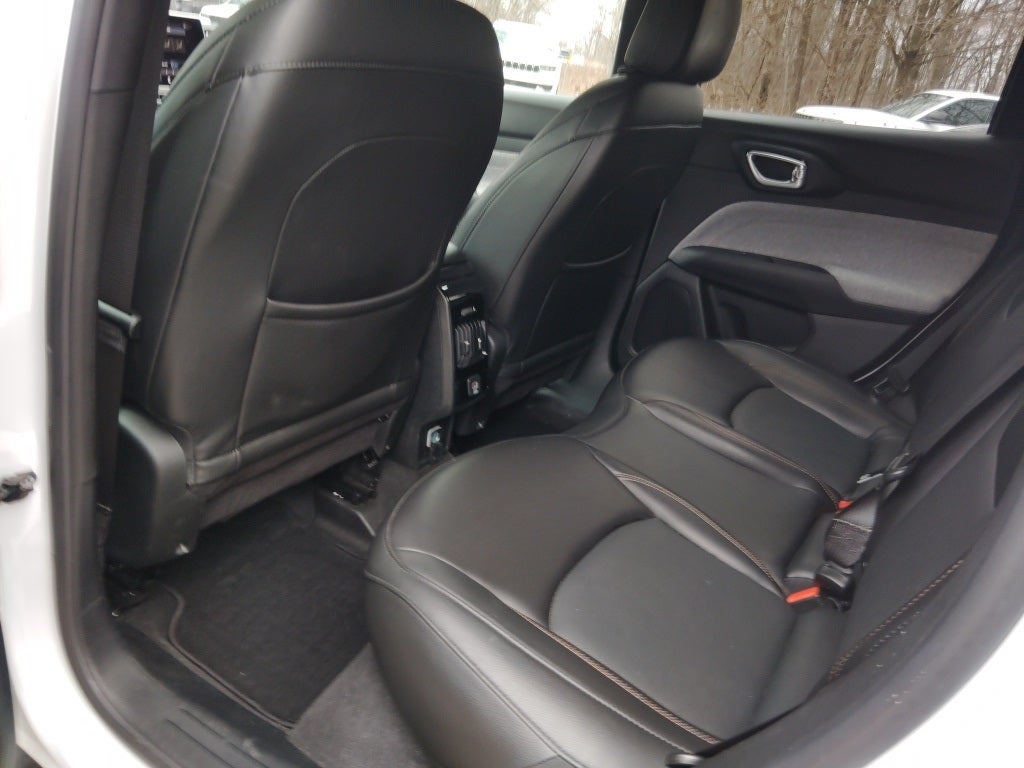 2023 Jeep Compass Latitude Lux FWD