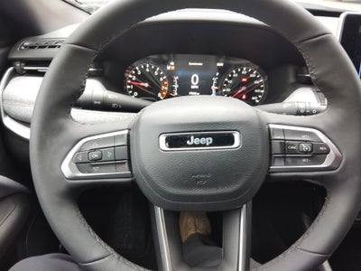 2023 Jeep Compass Latitude Lux FWD