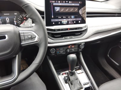 2023 Jeep Compass Latitude Lux FWD