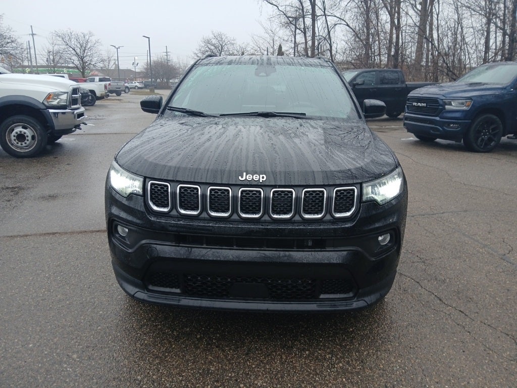2023 Jeep Compass Latitude Lux FWD