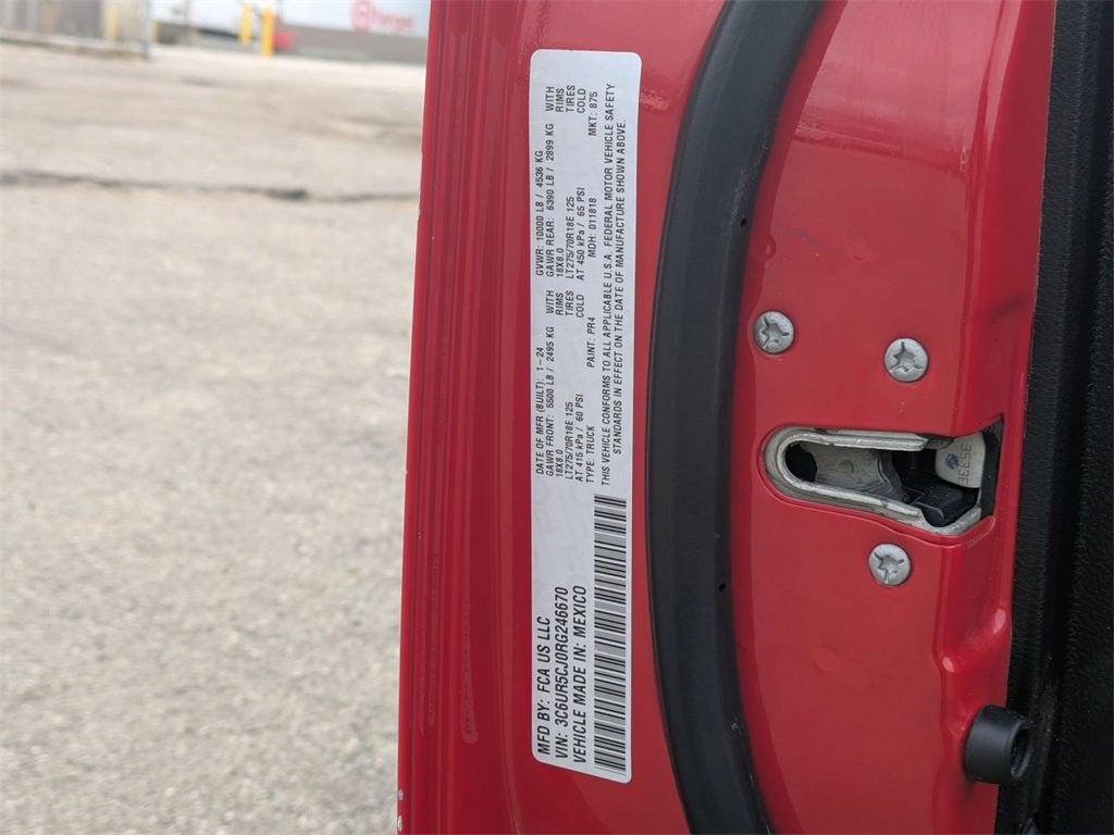 2024 RAM 2500 Tradesman Crew Cab 4x4 6'4' Box