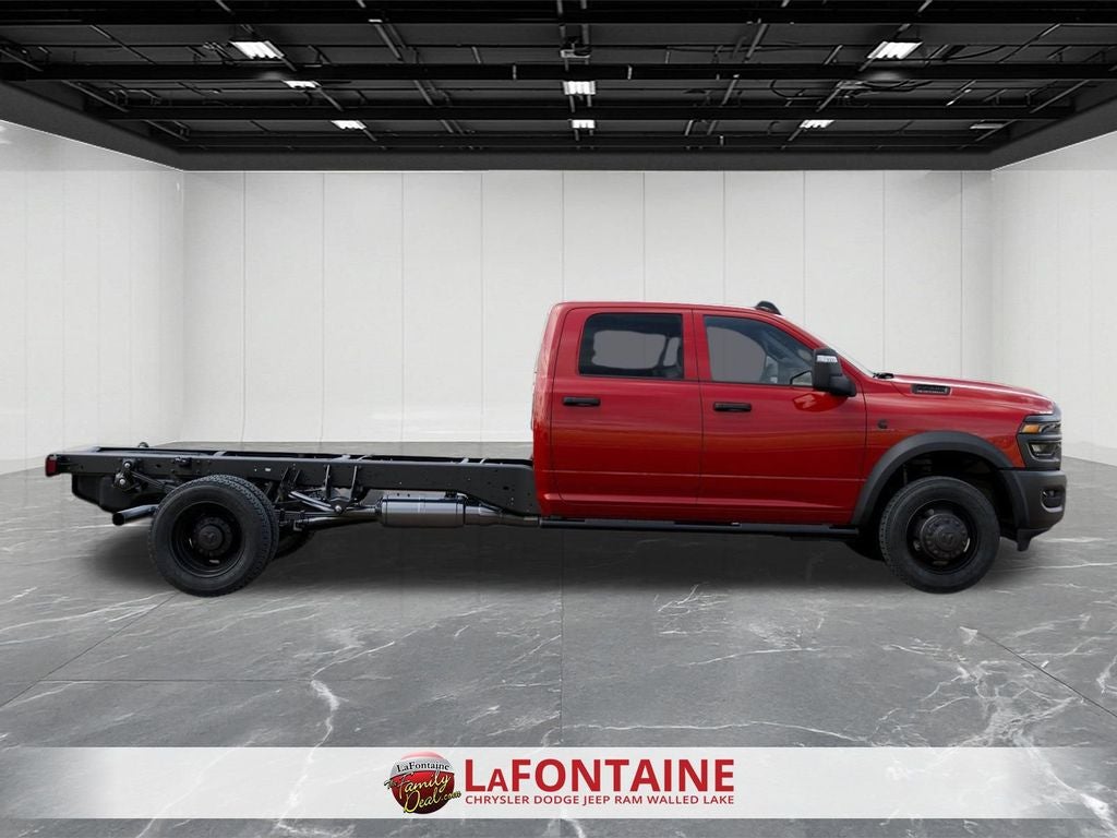 2026 RAM Ram 5500 Chassis Cab RAM 5500 TRADESMAN CHASSIS CREW CAB 4X4 84' CA