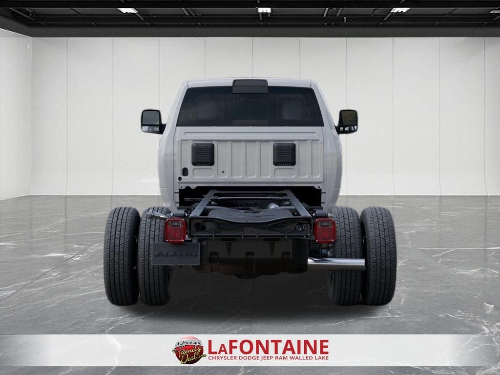 2026 RAM Ram 3500 Chassis Cab RAM 3500 TRADESMAN CHASSIS REGULAR CAB 4X4 84' CA