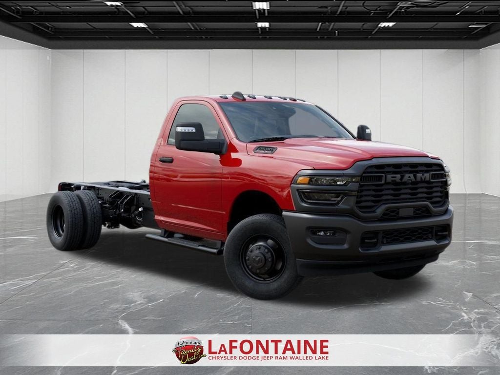 2026 RAM Ram 3500 Chassis Cab RAM 3500 TRADESMAN CHASSIS REGULAR CAB 4X4 84' CA