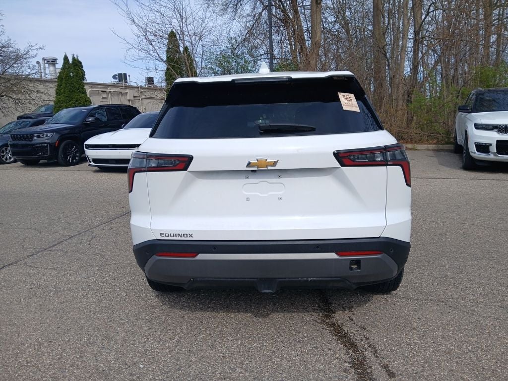 2025 Chevrolet Equinox FWD LT