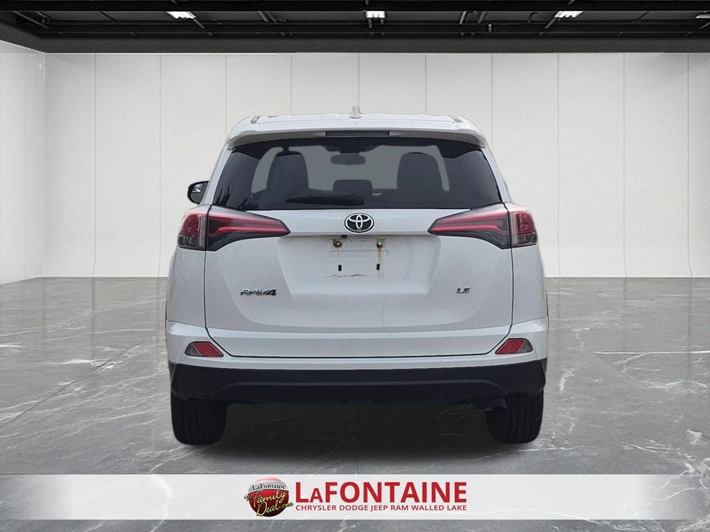 2018 Toyota RAV4 LE