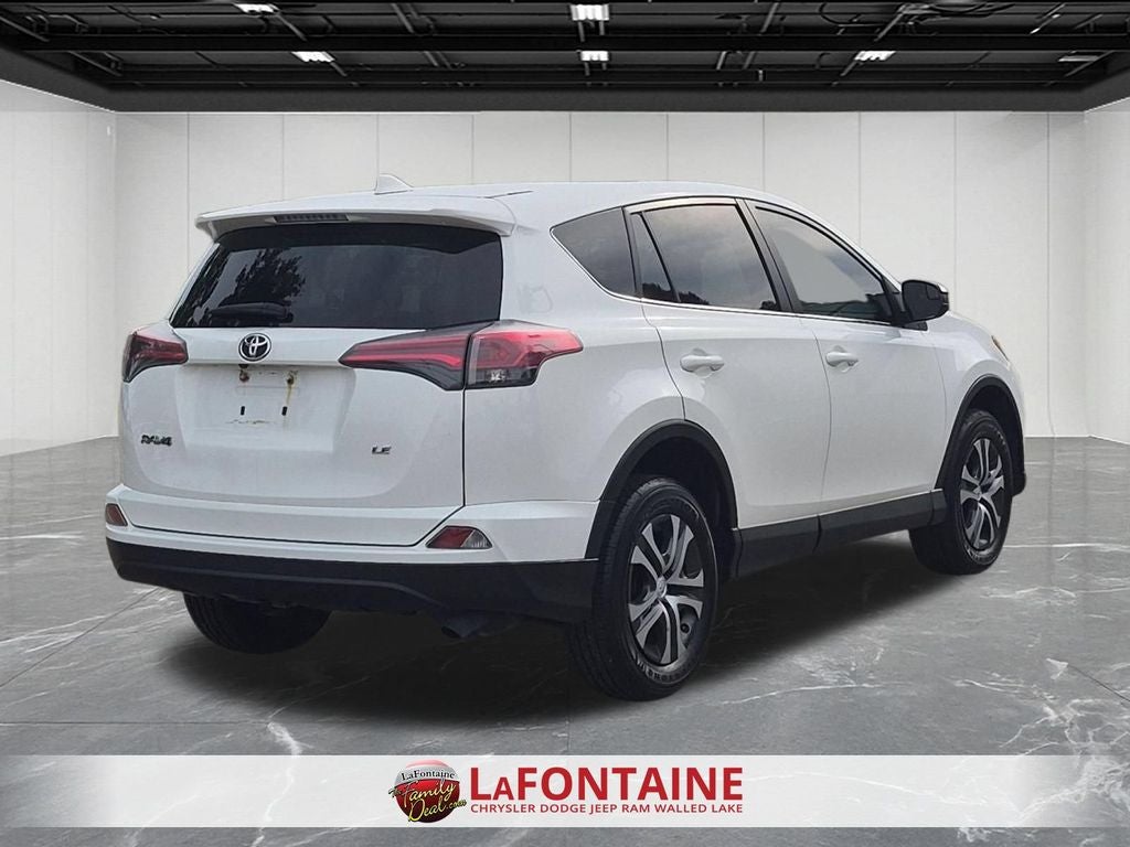 2018 Toyota RAV4 LE