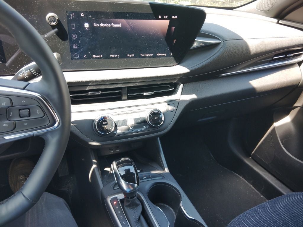 2025 Buick Envista Preferred FWD