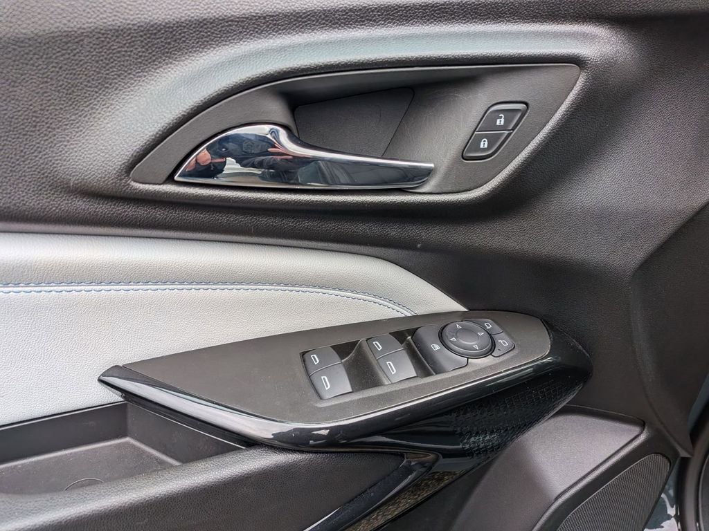 2025 Chevrolet Trax FWD LT