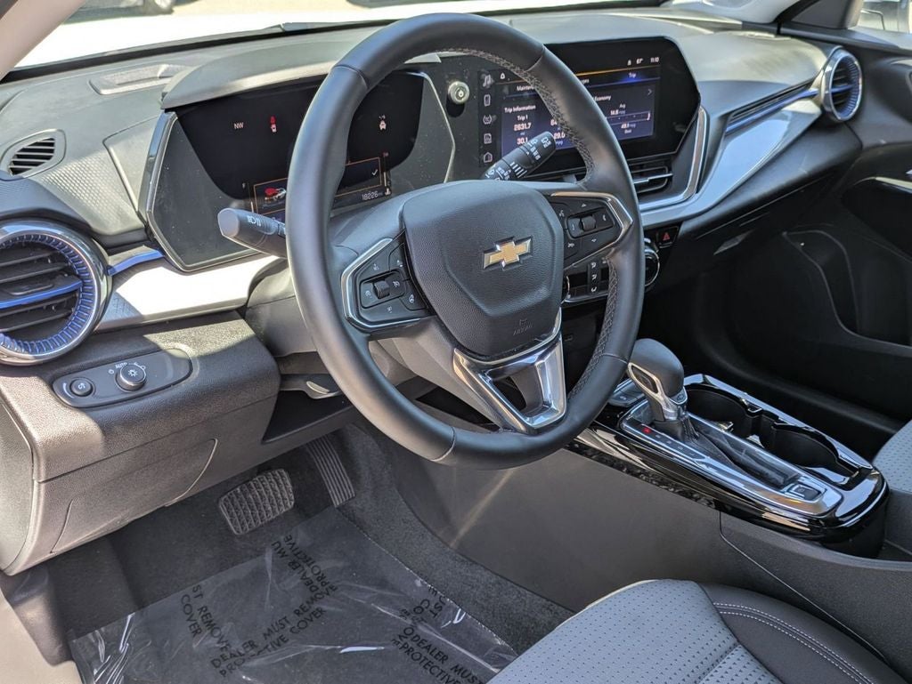2025 Chevrolet Trax FWD LT