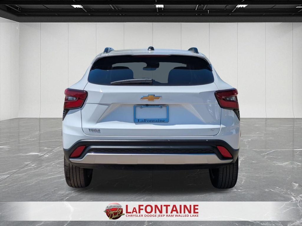 2025 Chevrolet Trax FWD LT